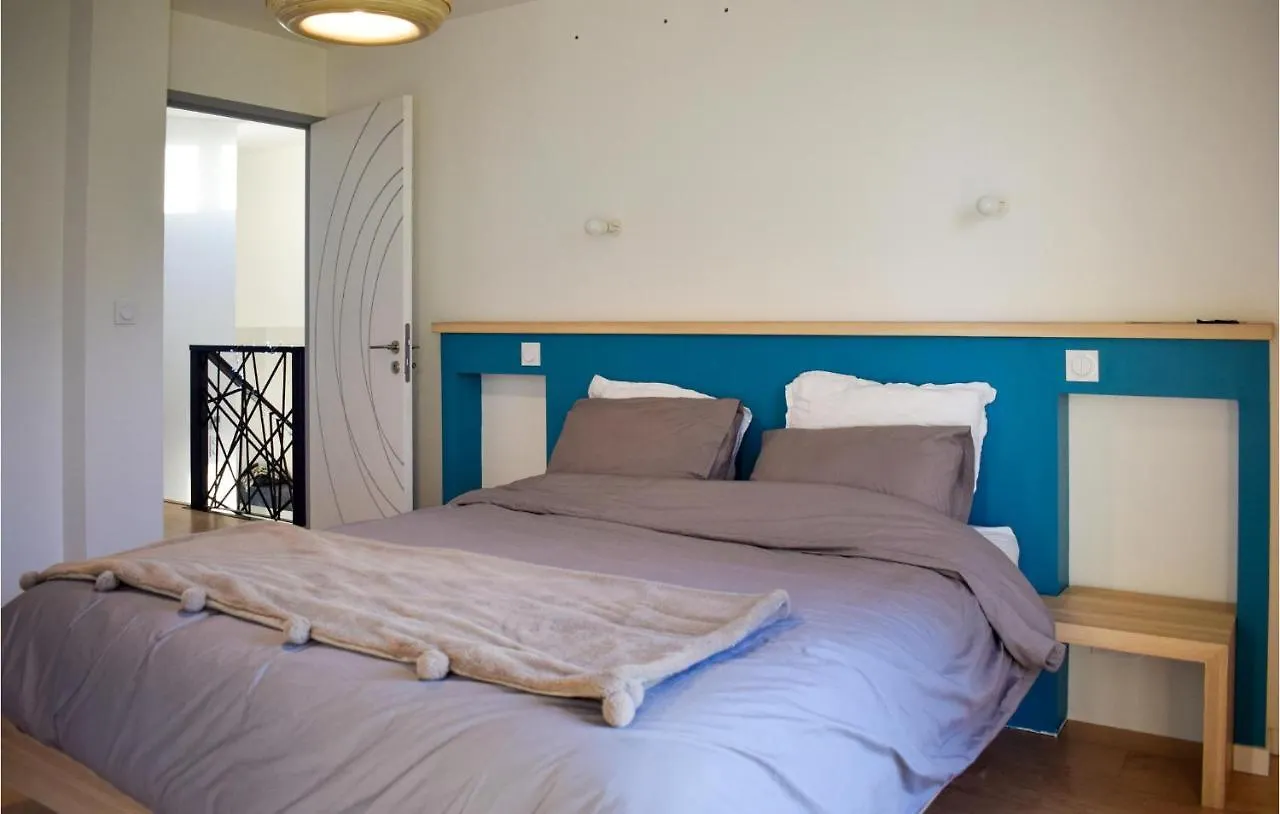 Beautiful Home In Plelan-Le-Petit With Wifi