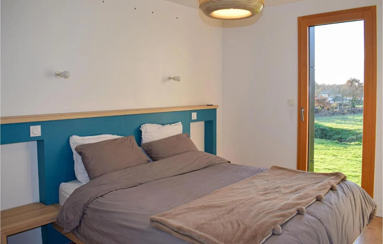 Beautiful Home In Plelan-Le-Petit With Wifi 0*,  France