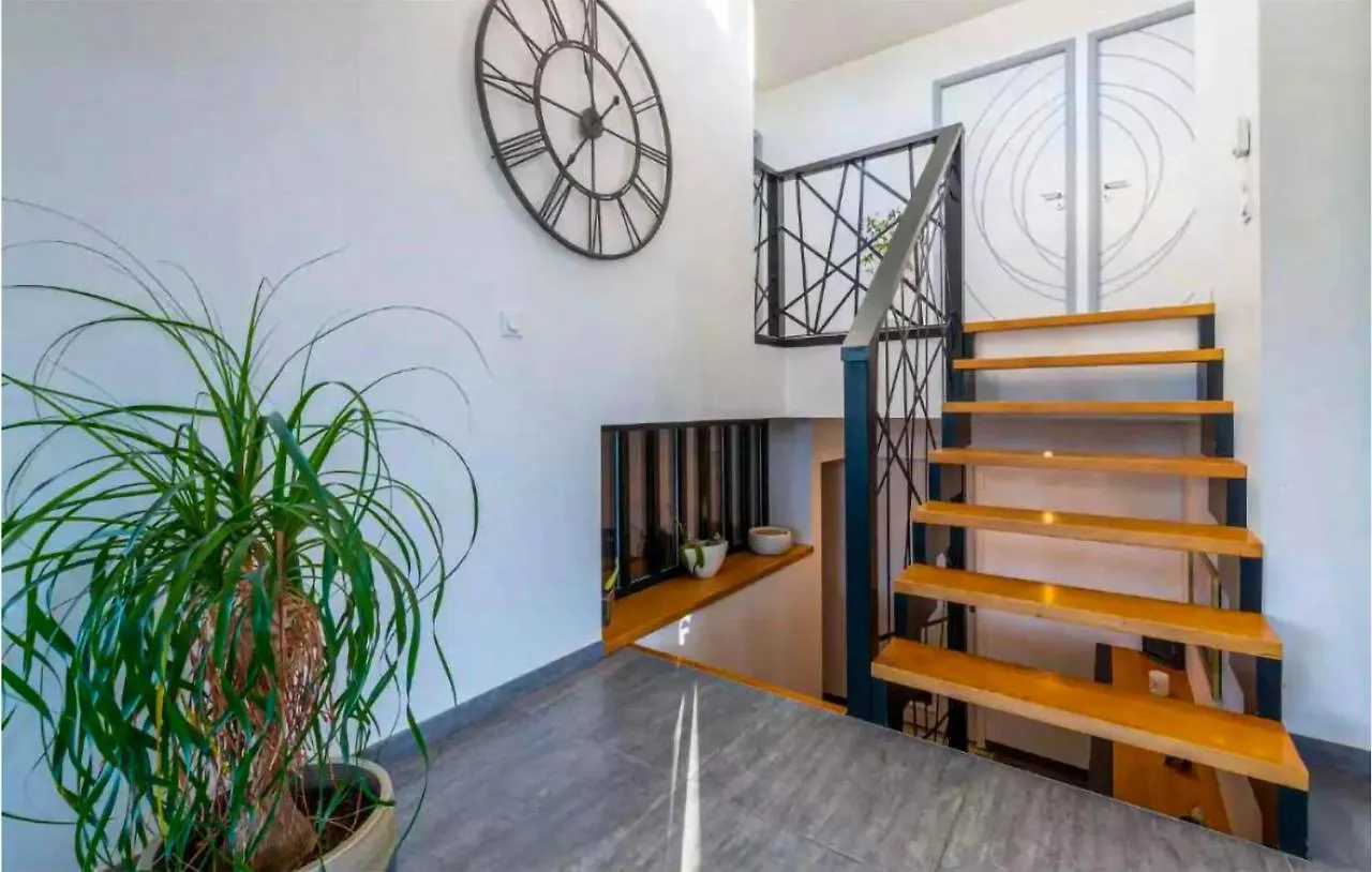 Beautiful Home In Plelan-Le-Petit With Wifi